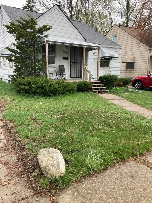 20229 Kingsville Street, Harper Woods, MI 48225