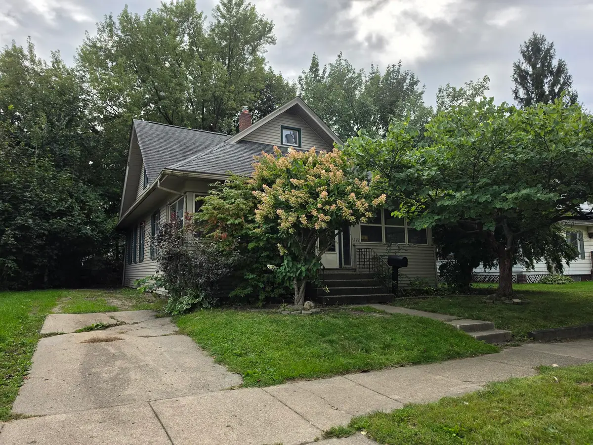 1117 E Ganson Street, Jackson, MI 49201 - #1