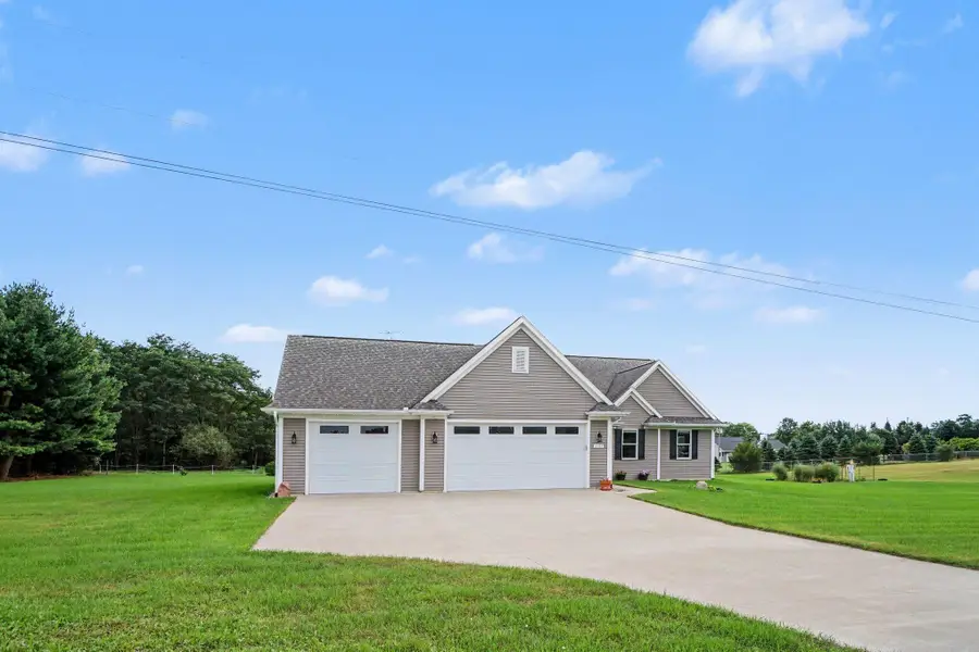 2133 S Van Kal Street, Kalamazoo, MI 49009 - #2