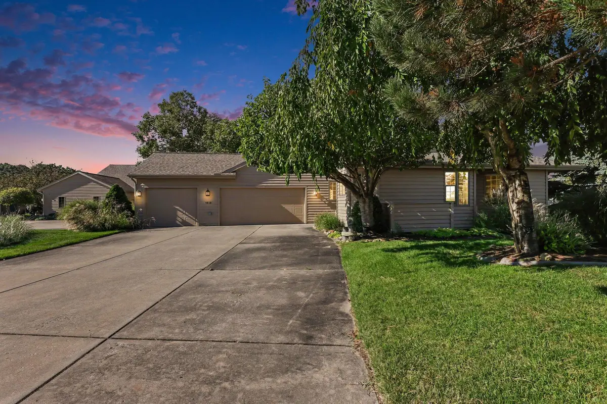 1619 E Harbour Towne Circle, Muskegon, MI 49441 - #1