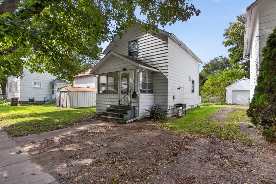 704 Orange Street, Jackson, MI 49202 - #3