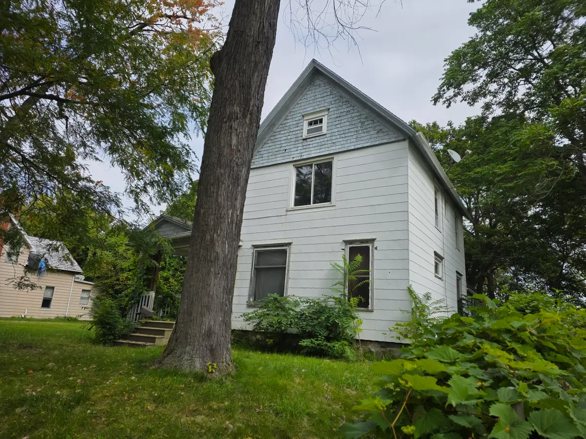 943 Chittock Avenue, Jackson, MI 49203 - #1