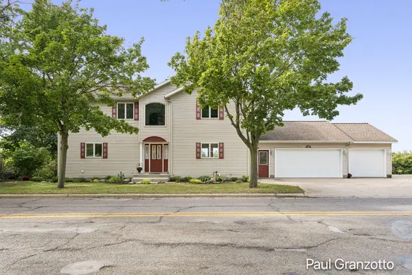 1524 Lakeshore Drive, Muskegon, MI 49441