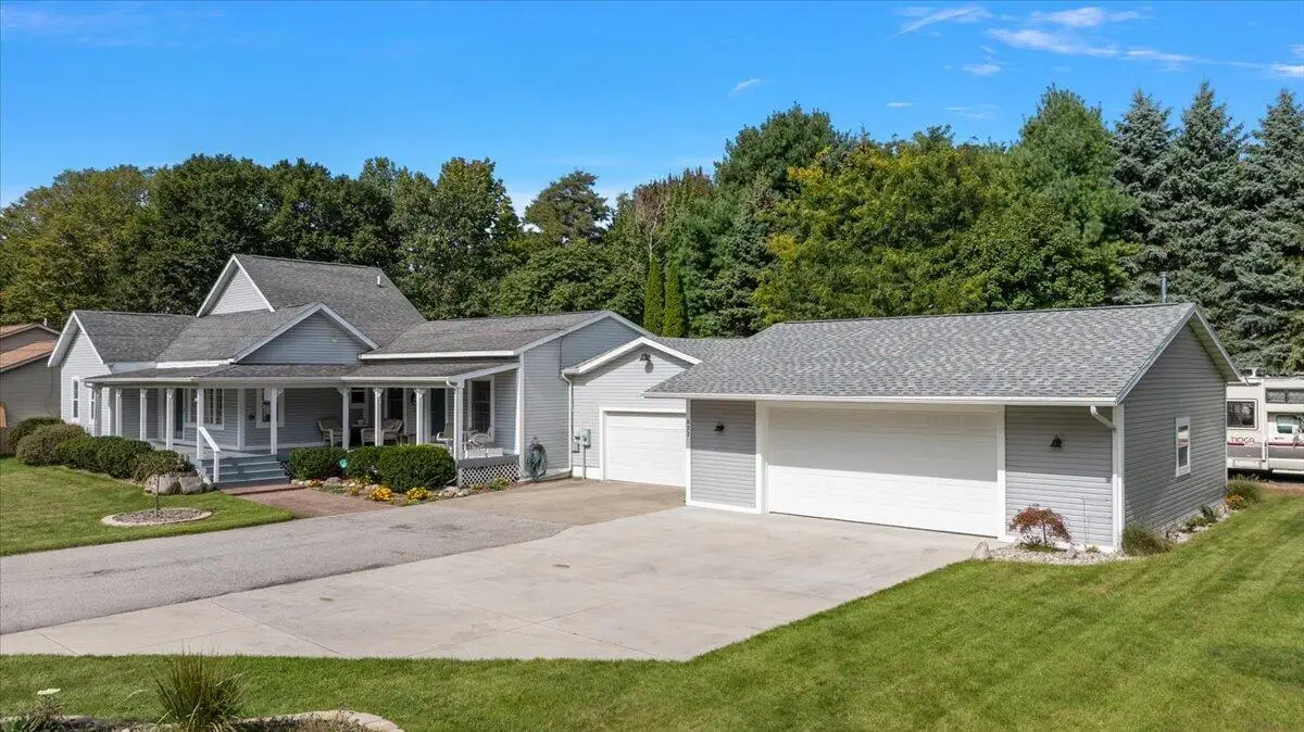 422 Randall Road, Norton Shores, MI 49441 - #1