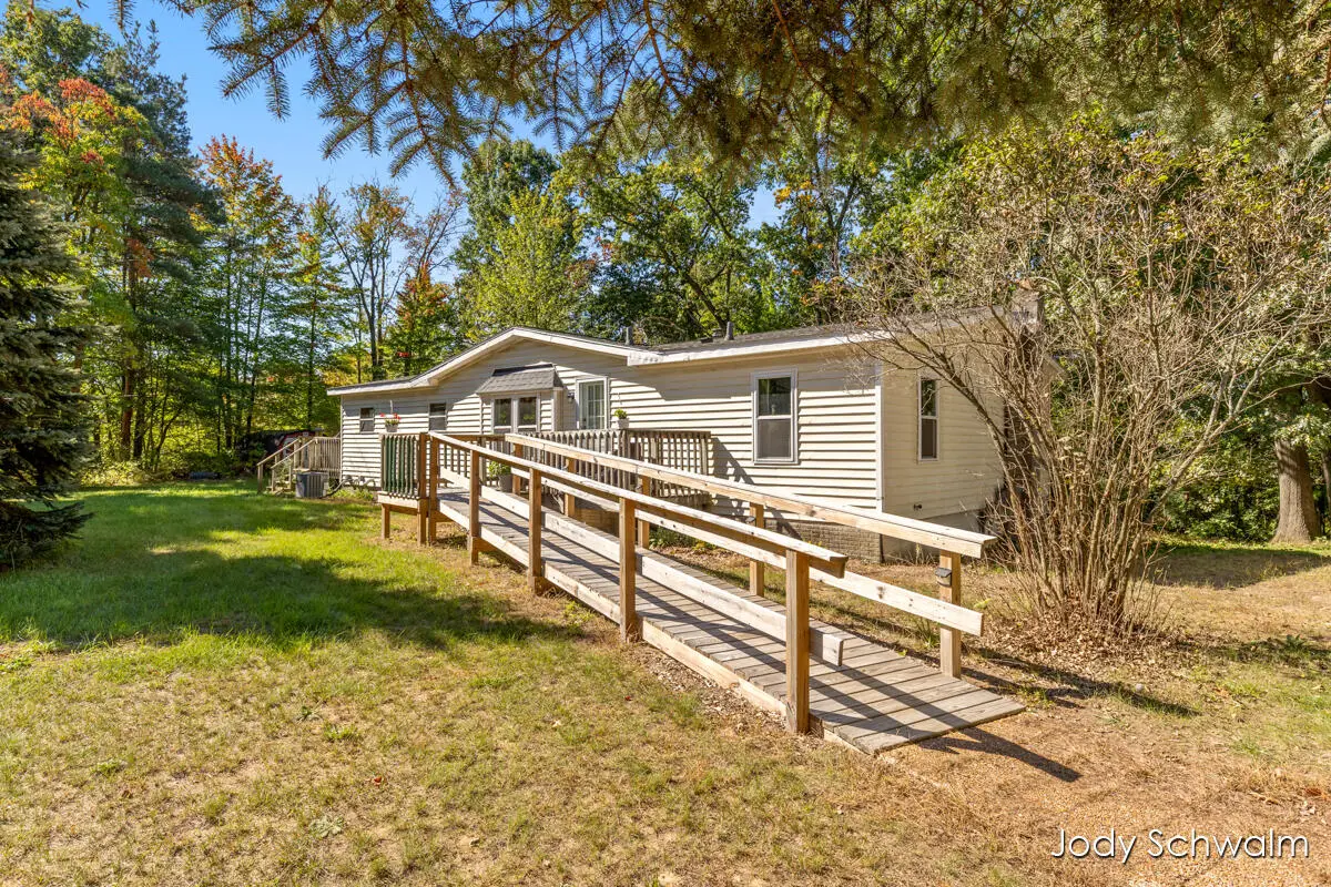 14075 Hanna Avenue Ne, Cedar Springs, MI 49319 - #1