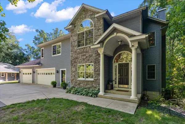 3388 Kayelin Court, Jenison, MI 49428