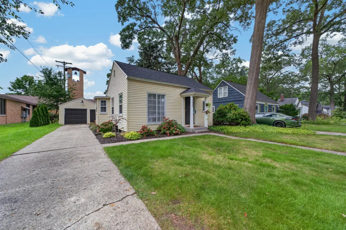 1629 Montague Avenue, Muskegon, MI 49441 - #1