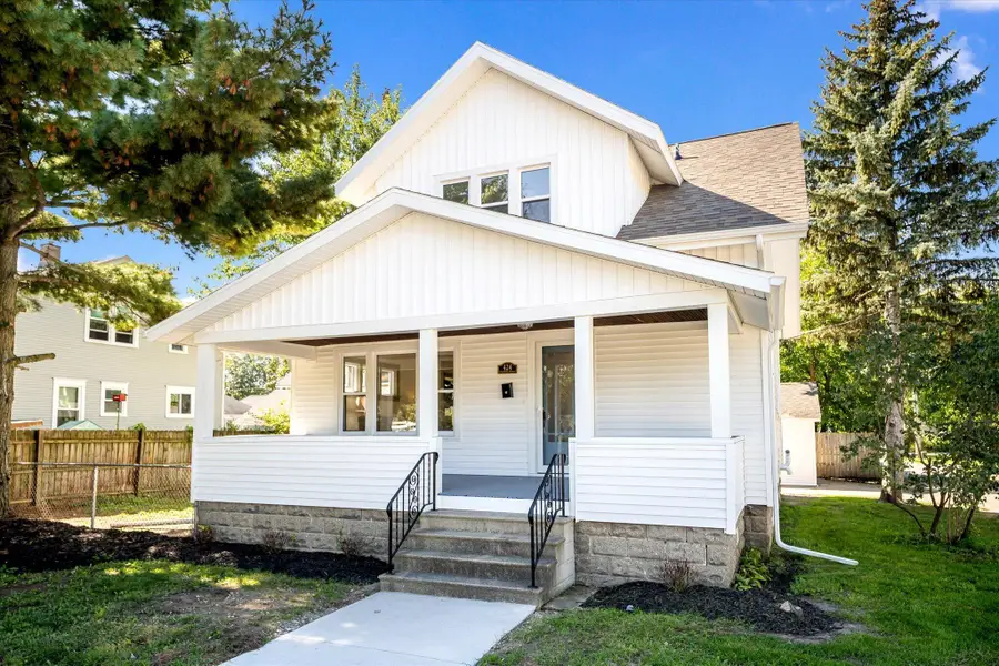 424 Van Raalte Avenue, Holland, MI 49423 - #3