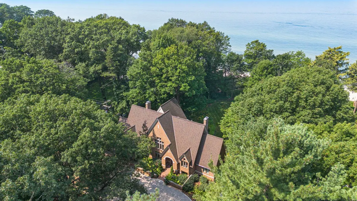 5285 N Lakeshore Drive, Holland, MI 49424 - #1