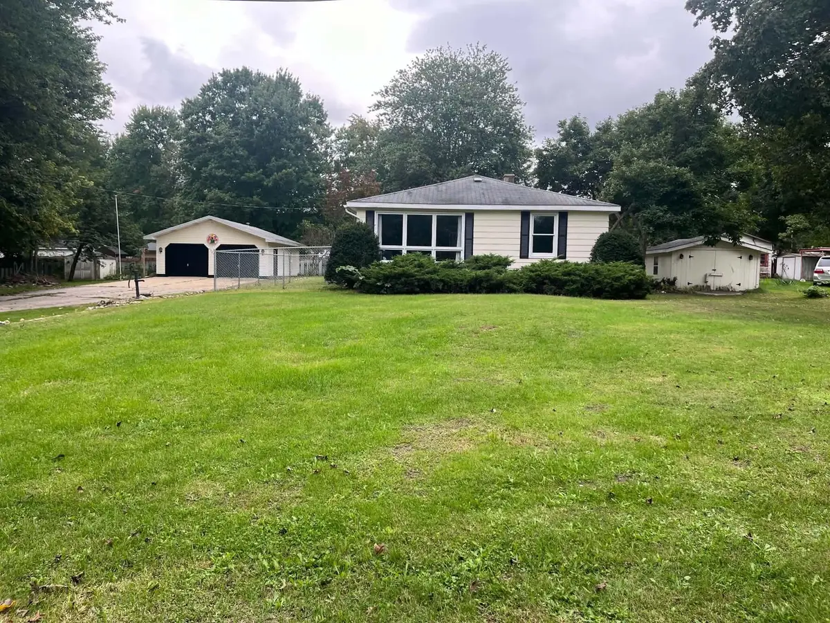 65835 Gridley Road, Hartford, MI 49057 - #1