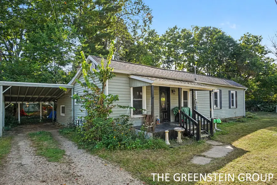 102 Della Court, Allegan, MI 49010 - #3