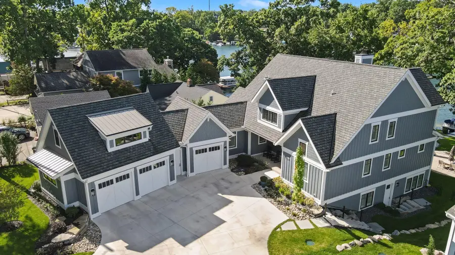 140 E Gull Lake Drive, Augusta, MI 49012 - #2