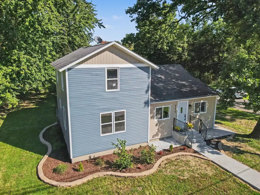 235 E Market Street, Centreville, MI 49032 - #2