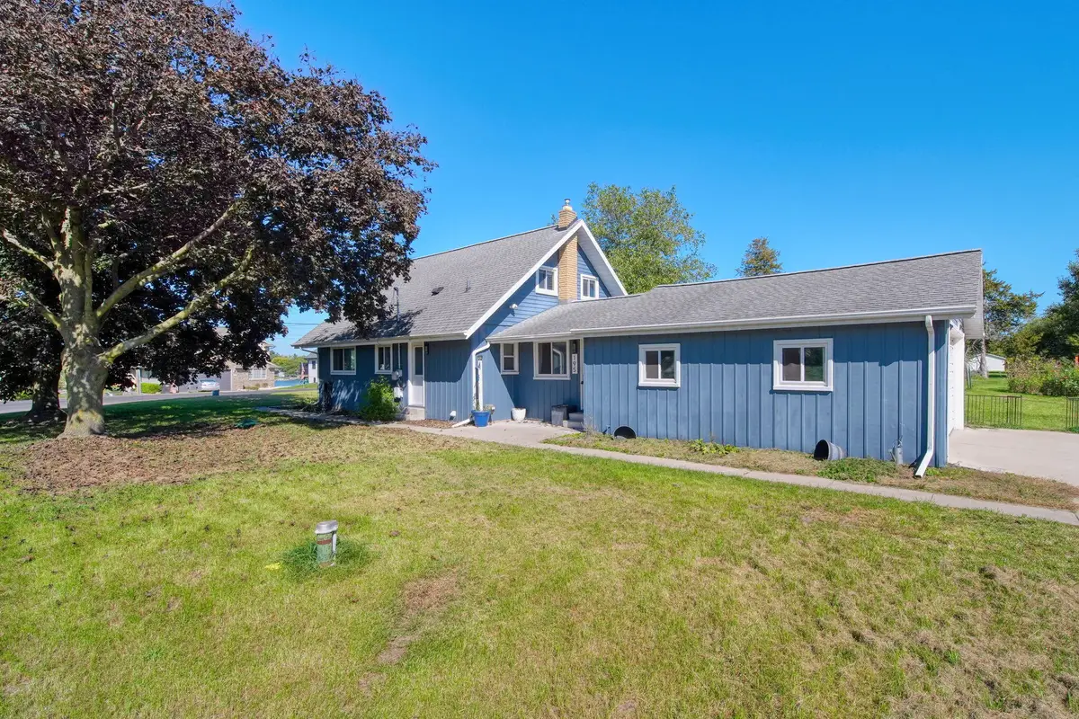 195 Southern Shores Drive, Brooklyn, MI 49230 - #1