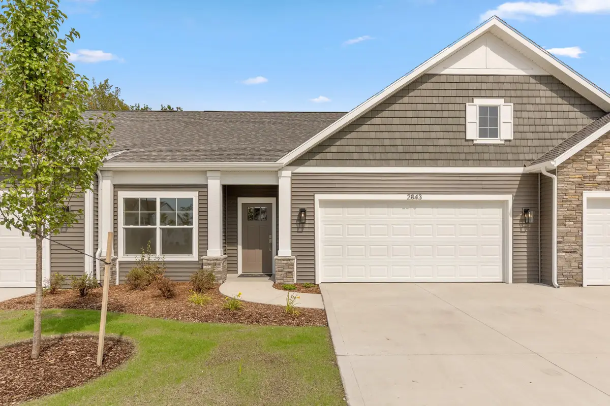 2843 W Cobblestone Court Se #18, Kentwood, MI 49512 - #1