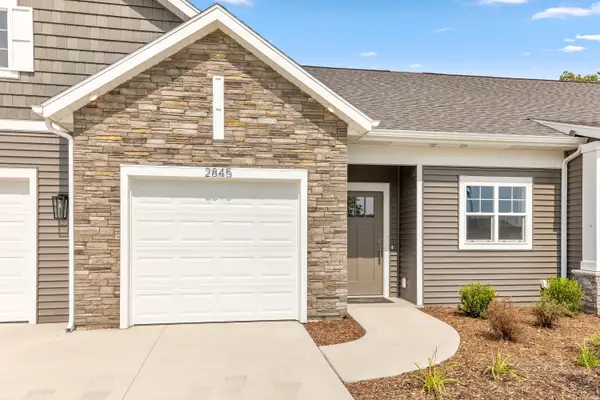 2845 W Cobblestone Court Se #19, Kentwood, MI 49512