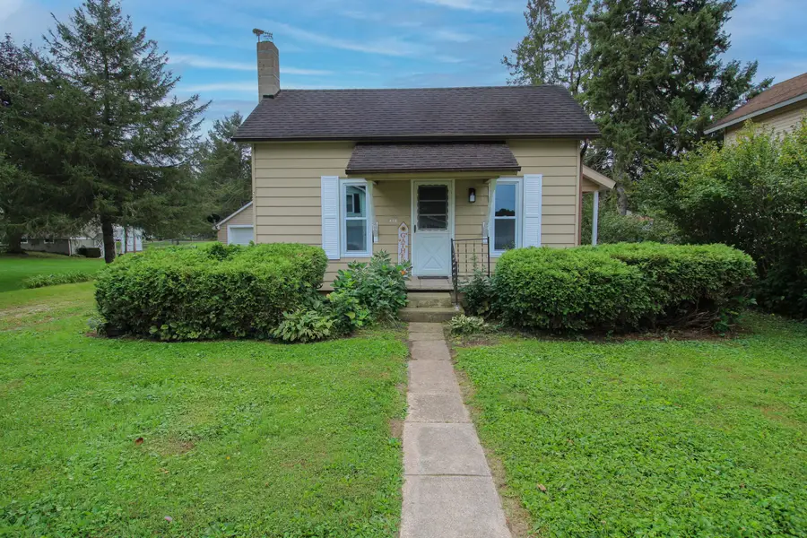 418 E Arbor Street E, Marcellus, MI 49067 - #2