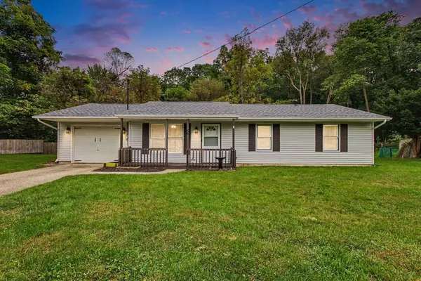 86 Hickory Nut Lane, Springfield, MI 49037