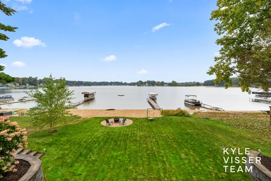 7562 Hessler Drive Ne, Rockford, MI 49341 - #2