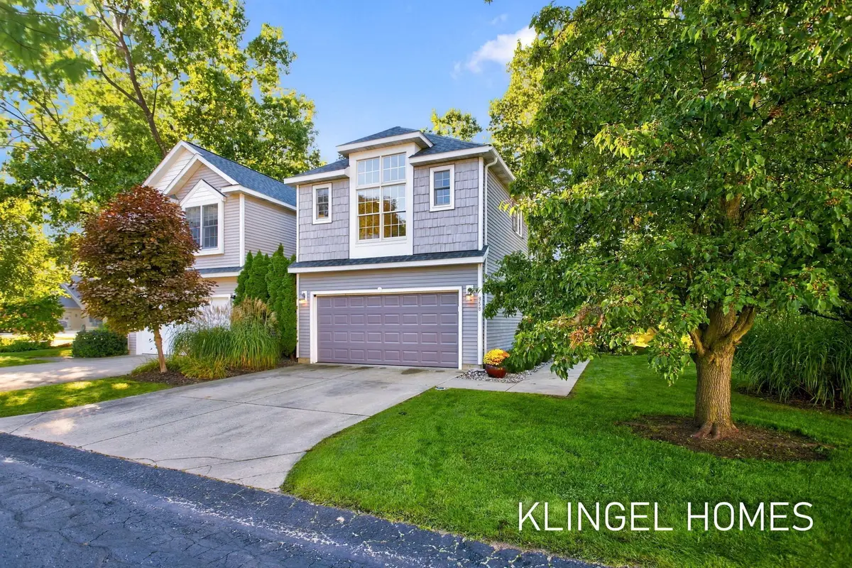 858 Bluff Creek Drive, Grand Haven, MI 49417 - #1