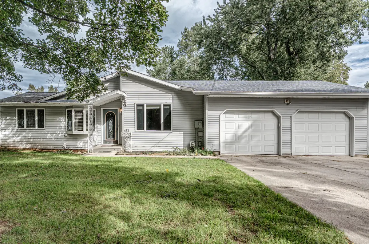 412 Lake Street, Bellevue, MI 49021 - #1