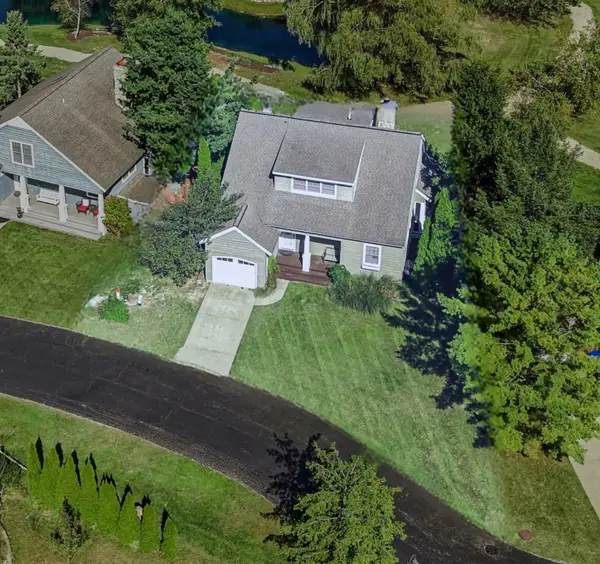 7 Pond Path #7, New Buffalo, MI 49117