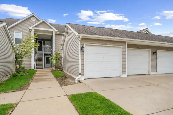 1755 Weatherstone Drive, Ann Arbor, MI 48108