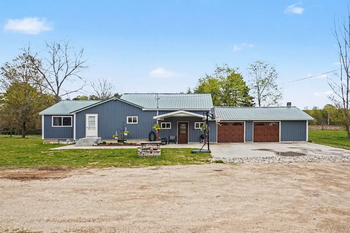 18680 220th Avenue, Big Rapids, MI 49307 - #1