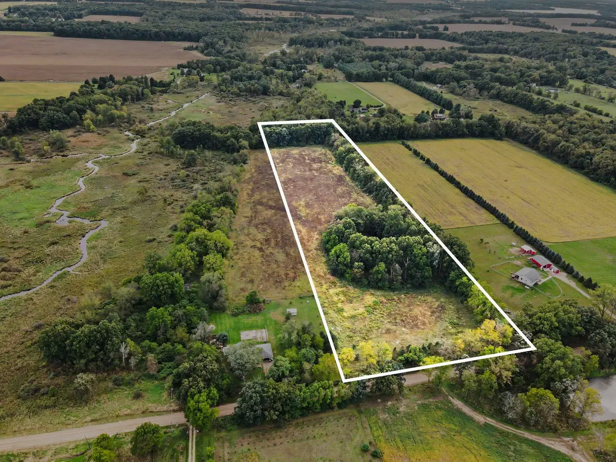 E Y Avenue, Vicksburg, MI 49097 - #1