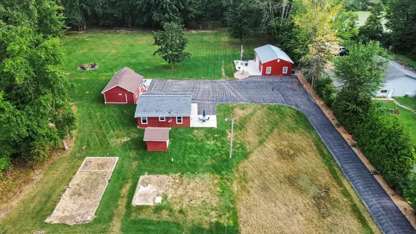 5568 Paw Paw Lake Road, Coloma, MI 49038