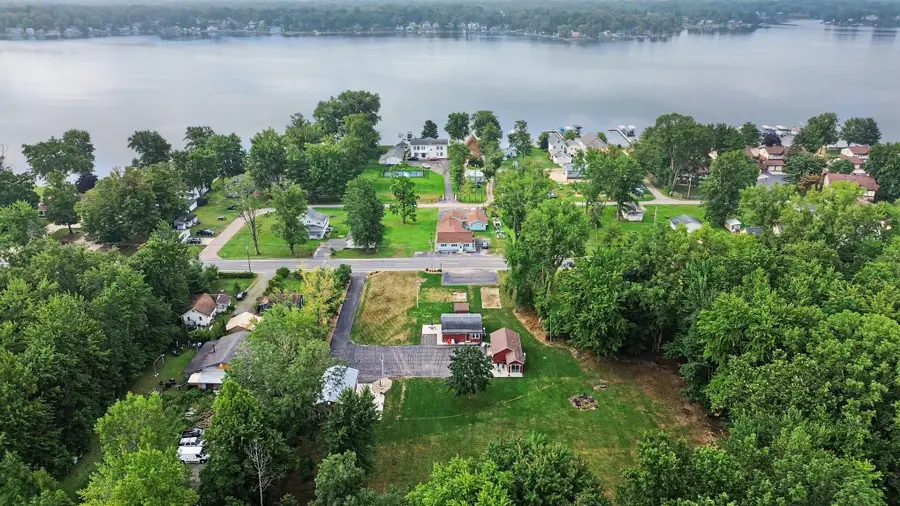 5568 Paw Paw Lake Road, Coloma, MI 49038 - #2