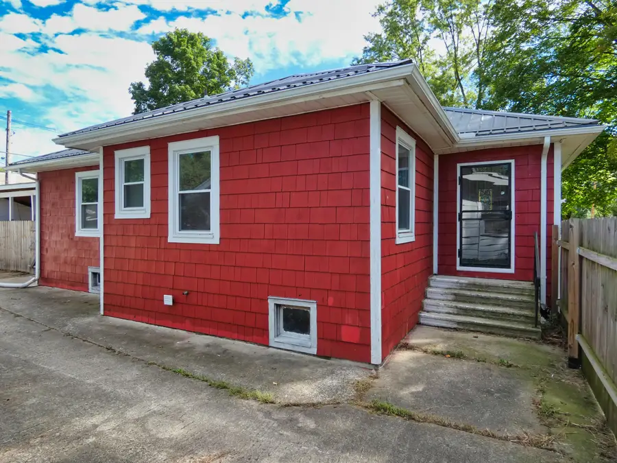 833 Burns Street, Niles, MI 49120 - #2