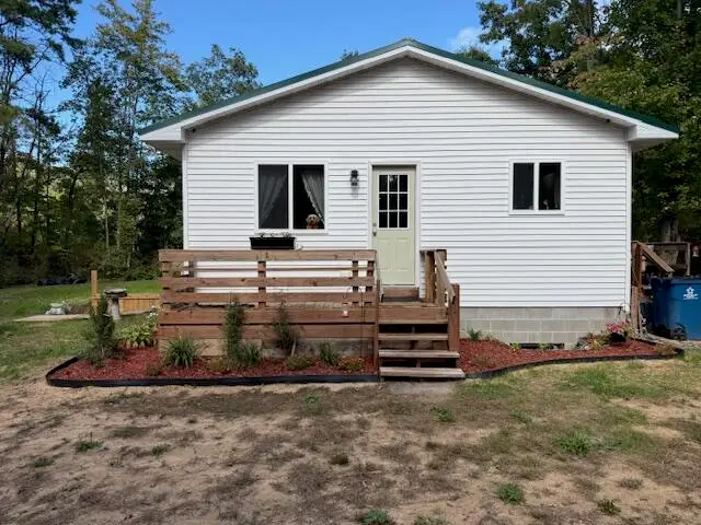 772 N Sycamore Road, Howard City, MI 49329 - #2