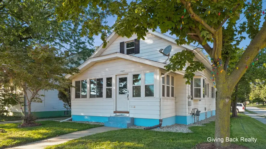 1503 Burton Street Sw, Wyoming, MI 49509 - #2