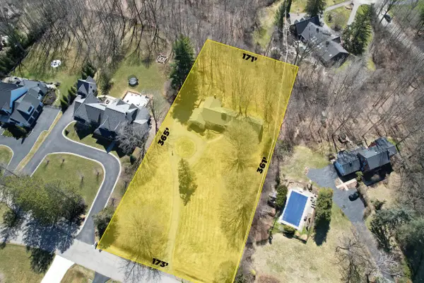 20705 Glenhill Court, Beverly Hills, MI 48025