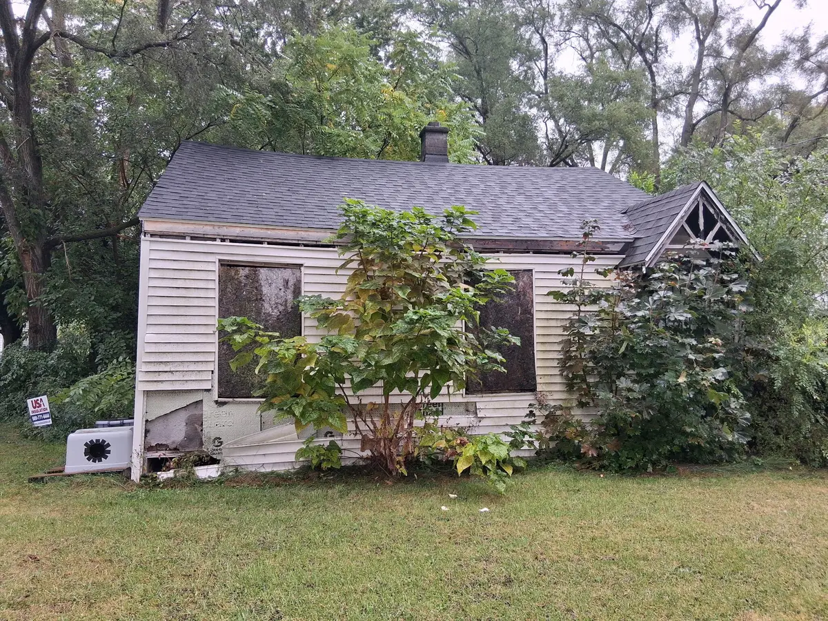 2506 Robinwood Avenue, Saginaw, MI 48601 - #1