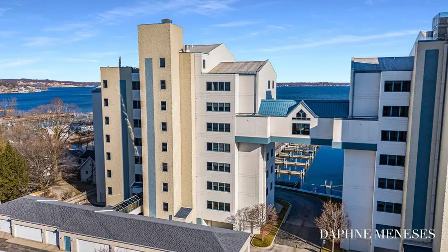 2964 Lakeshore Drive #E403, Muskegon, MI 49441 - #3