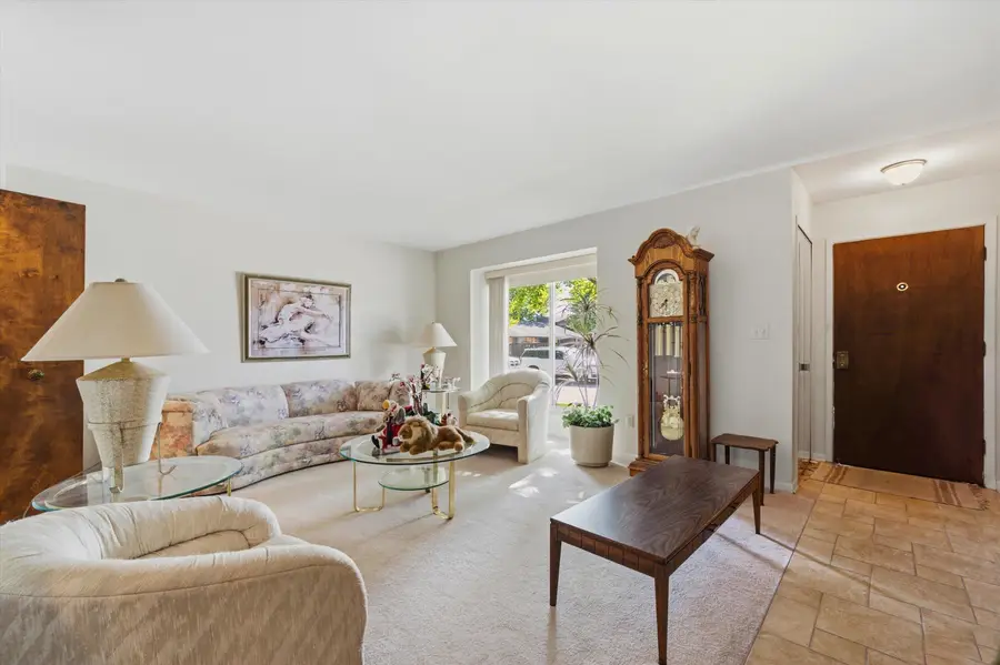 37244 Clubhouse Drive, Sterling Heights, MI 48312 - #3