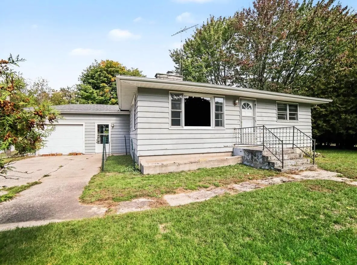 6740 W Virnetta Drive, Ludington, MI 49431 - #1