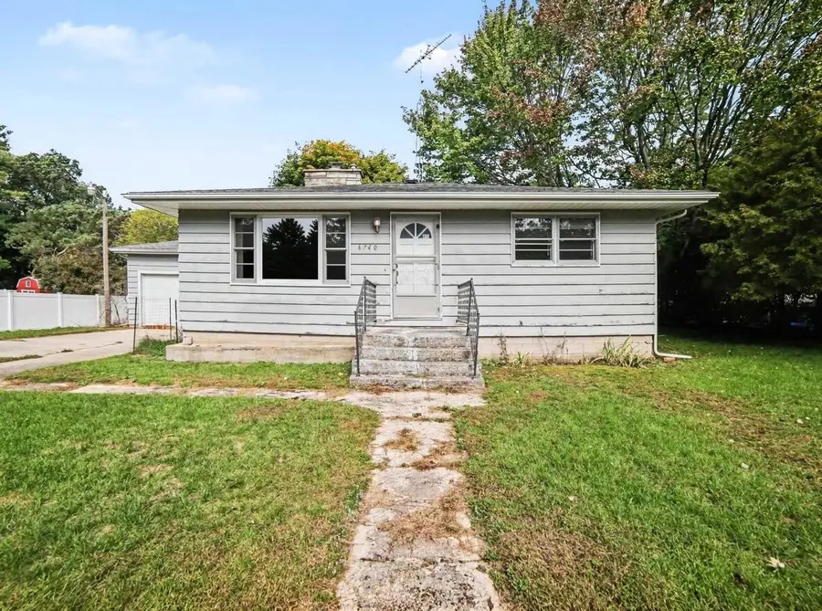 6740 W Virnetta Drive, Ludington, MI 49431 - #3
