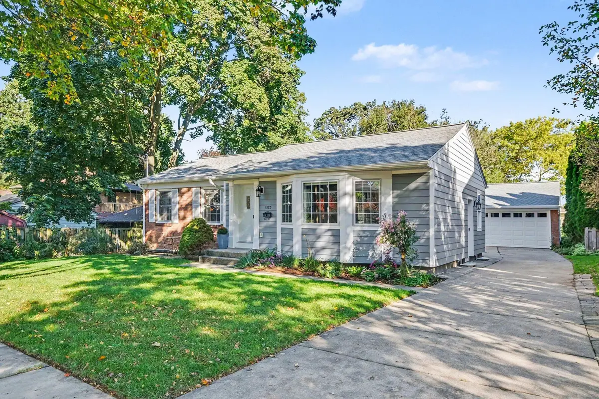 1573 E Terrace Street Ne, Grand Rapids, MI 49503 - #1