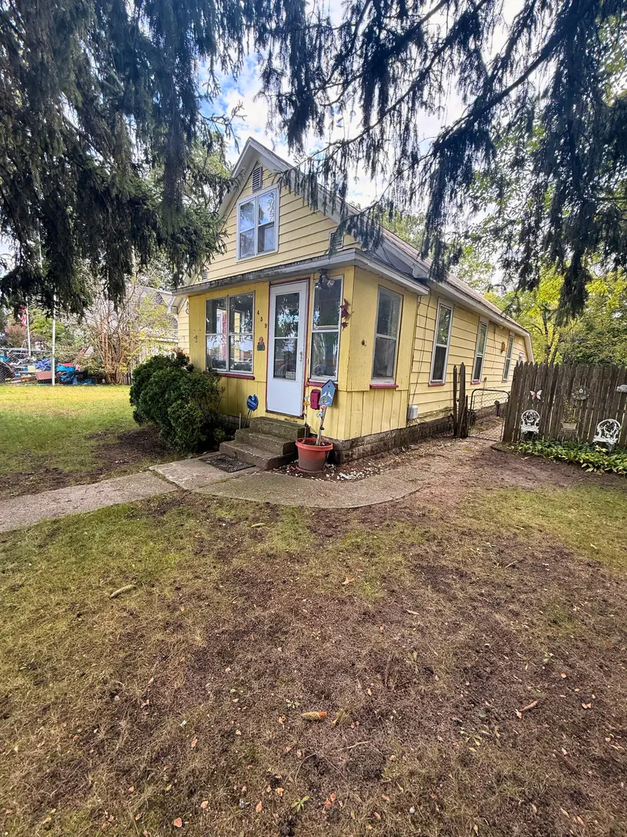 459 E Columbia Avenue, Muskegon Heights, MI 49444 - #3