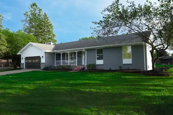 982 Artdale Drive, White Lake, MI 48383