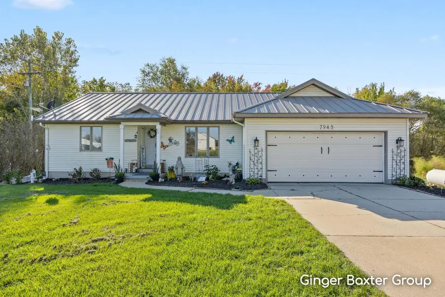 7945 Morse Lake Avenue Se, Alto, MI 49302 - #2
