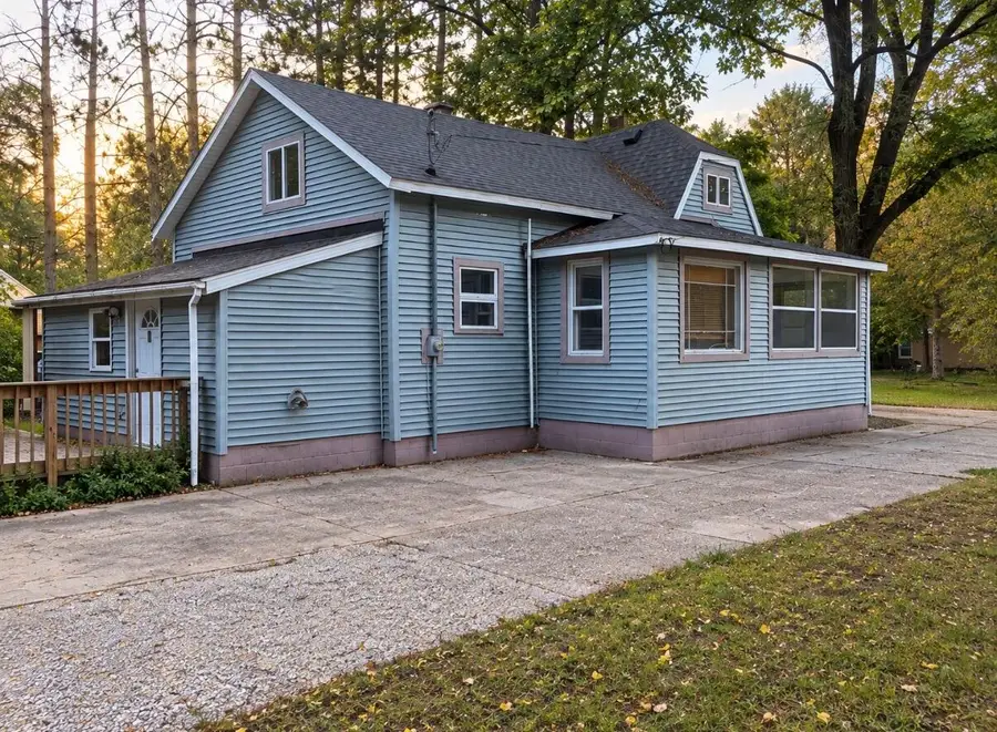 569 Porter Road, Norton Shores, MI 49441 - #2