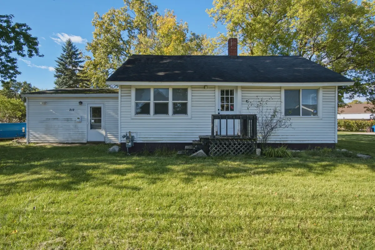 212 S 3rd Avenue, Big Rapids, MI 49307 - #1