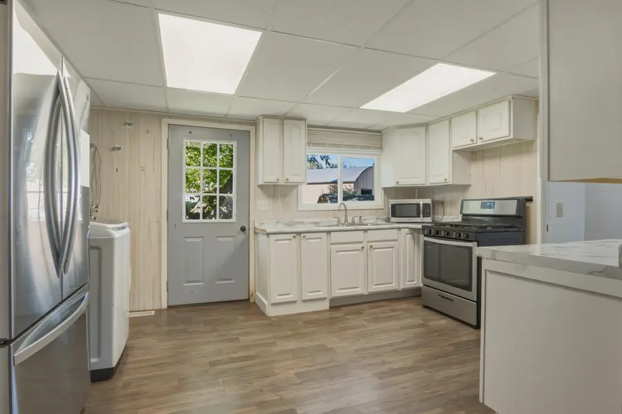 212 S 3rd Avenue, Big Rapids, MI 49307 - #3