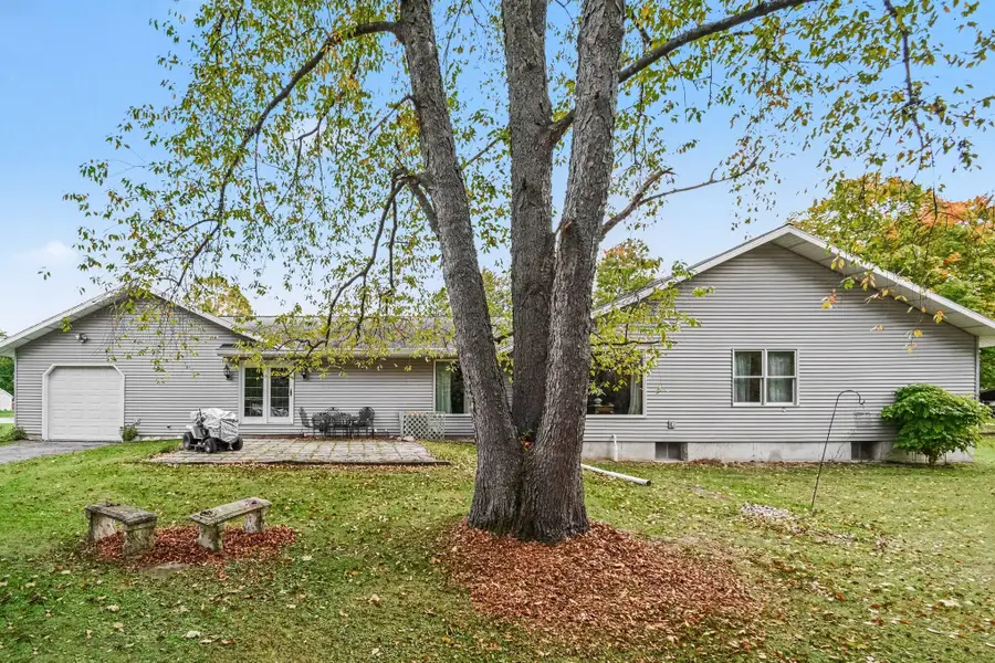 333 S Mary Street, Newaygo, MI 49337 - #2