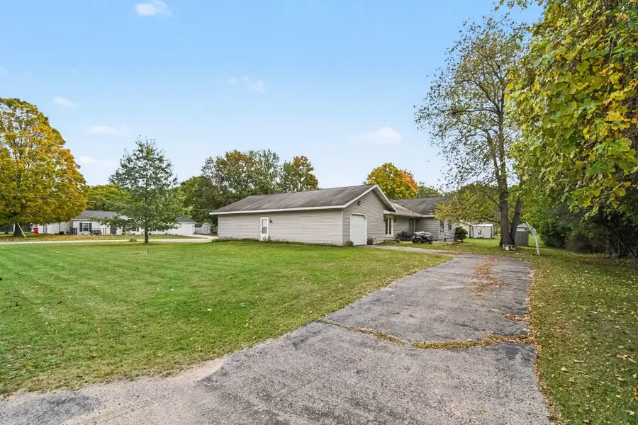 333 S Mary Street, Newaygo, MI 49337 - #3