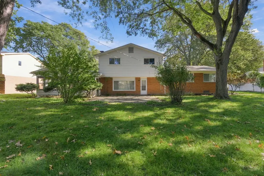 30073 Wicklow Road, Farmington Hills, MI 48334 - #2